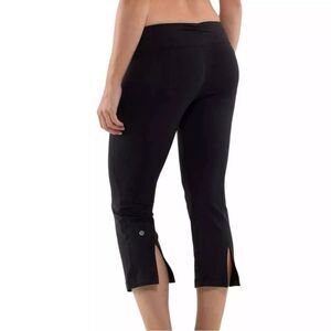 Lululemon Gather & Crow Crop Leggings with Split Calf Capris Size 4